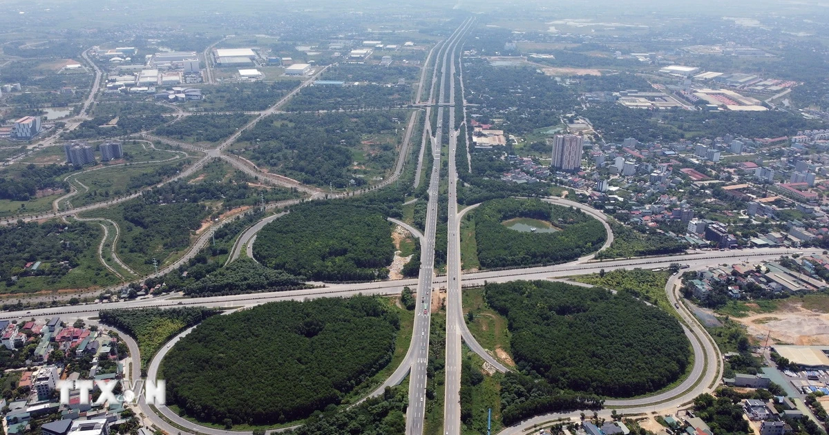 Hà Nội đề xuất triển khai 11 dự án giao thông trọng điểm